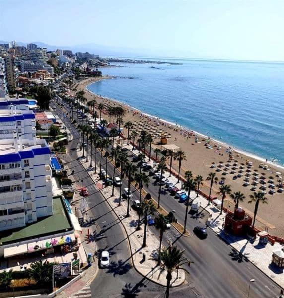 Luxury Beachfront Apartment In Benalmadena Costa מראה חיצוני תמונה