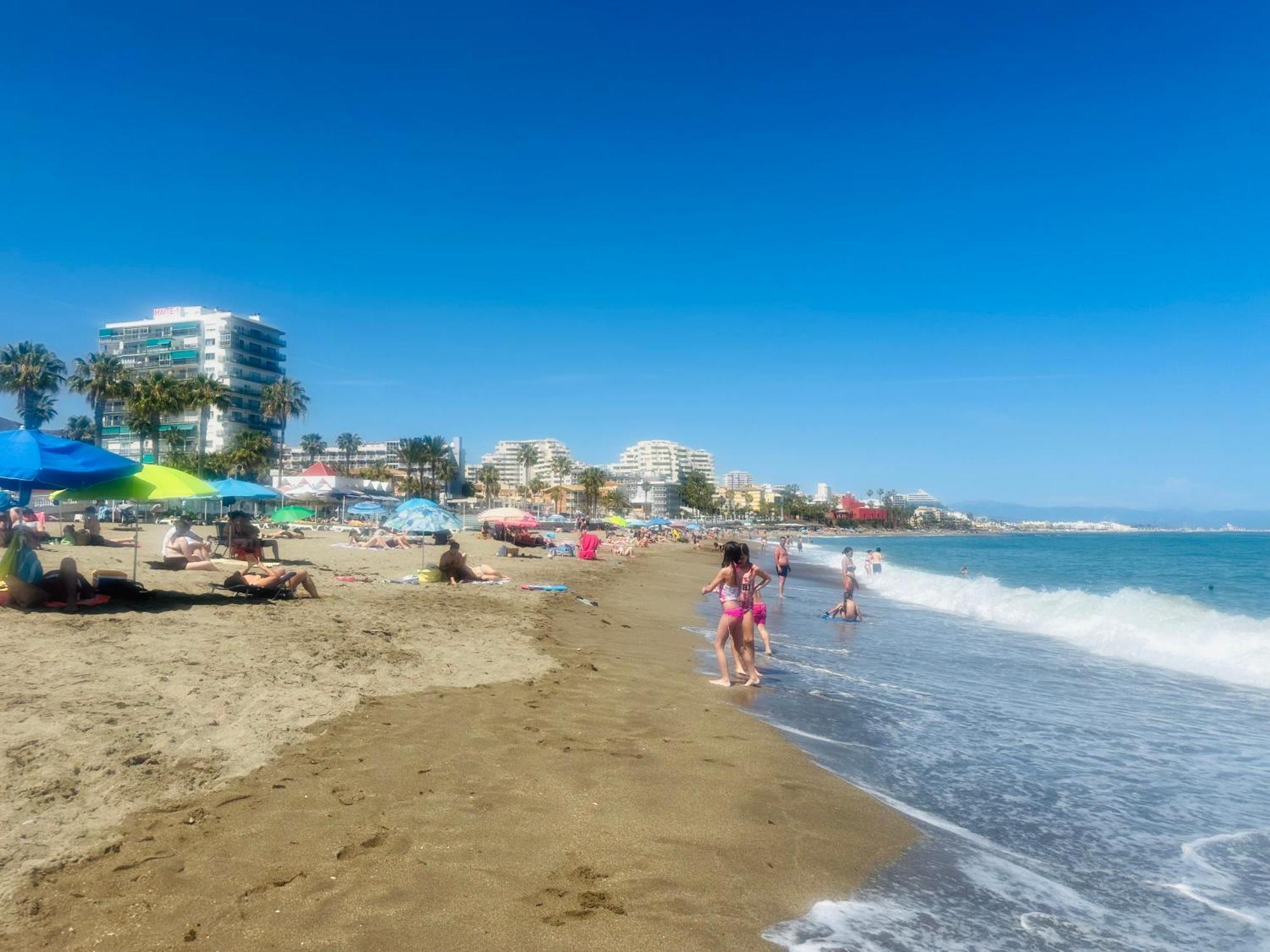 Luxury Beachfront Apartment In Benalmadena Costa מראה חיצוני תמונה