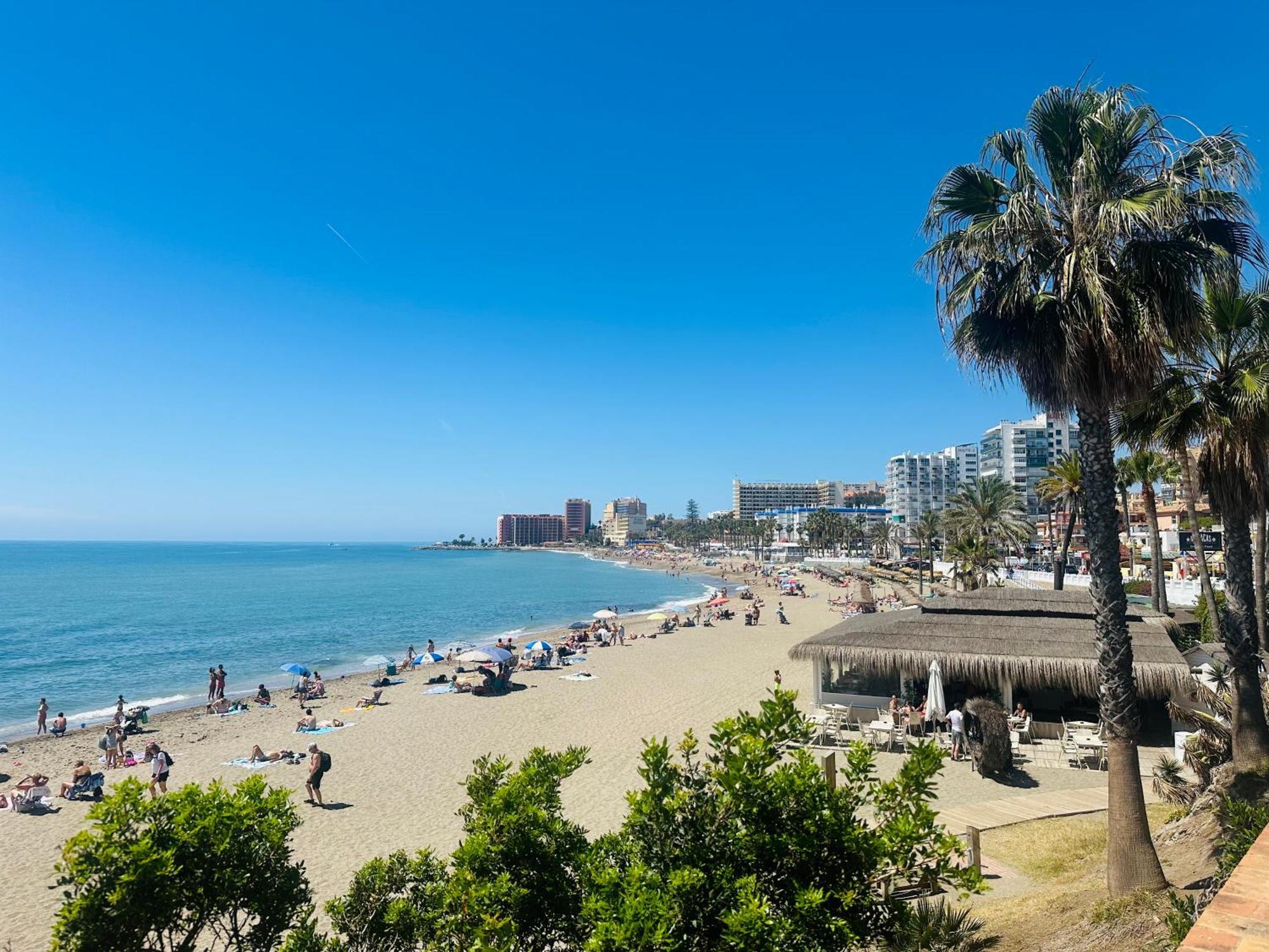 Luxury Beachfront Apartment In Benalmadena Costa מראה חיצוני תמונה