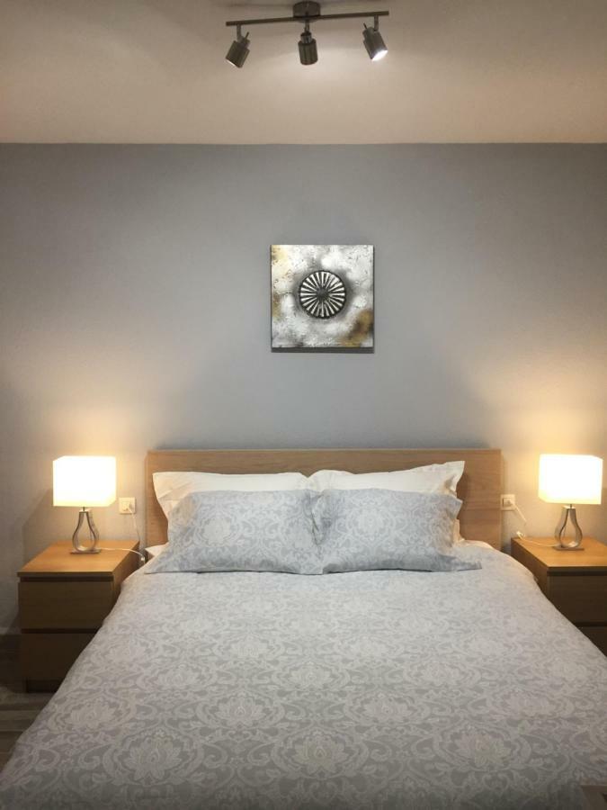 Luxury Beachfront Apartment In Benalmadena Costa מראה חיצוני תמונה