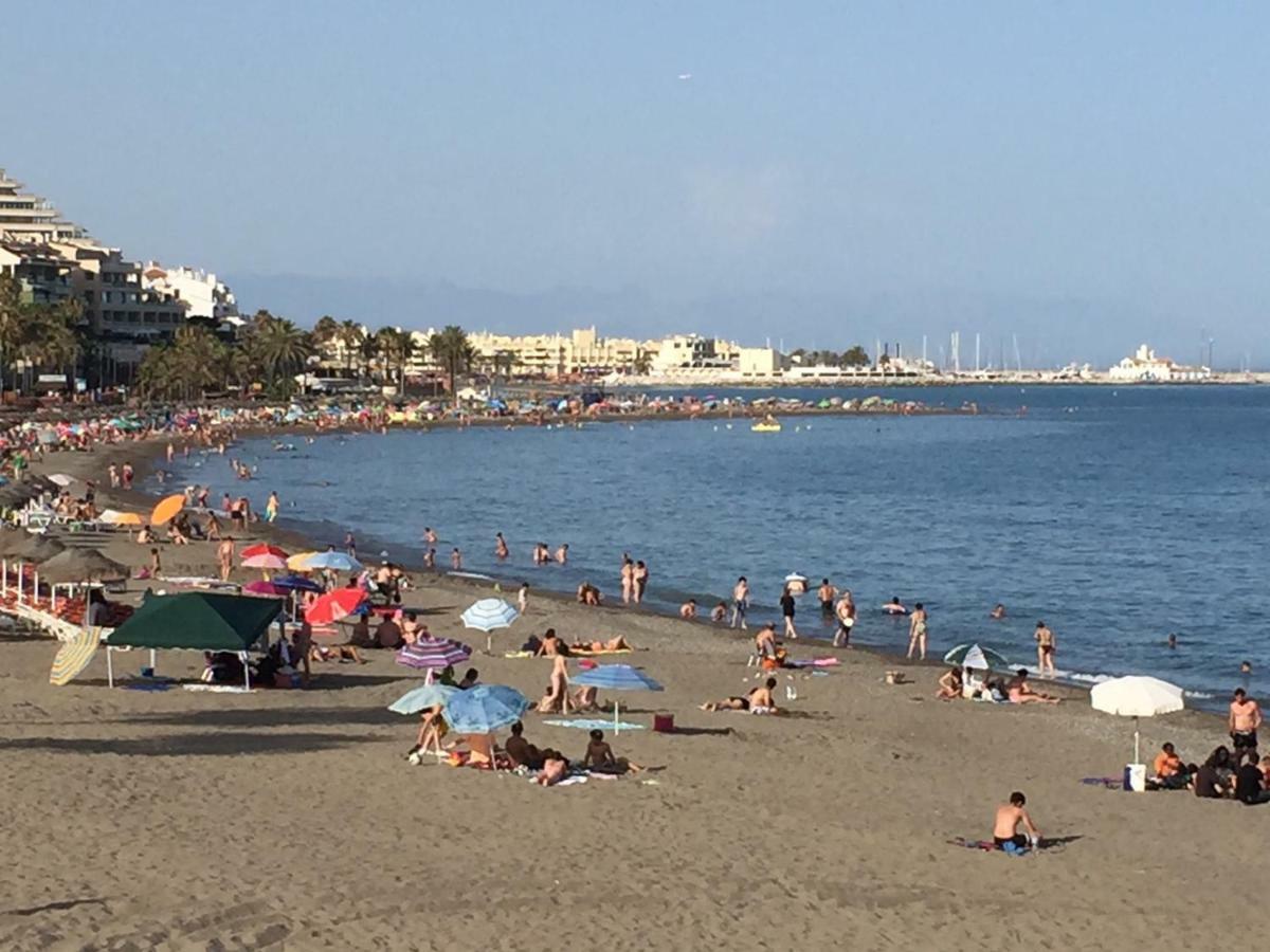 Luxury Beachfront Apartment In Benalmadena Costa מראה חיצוני תמונה
