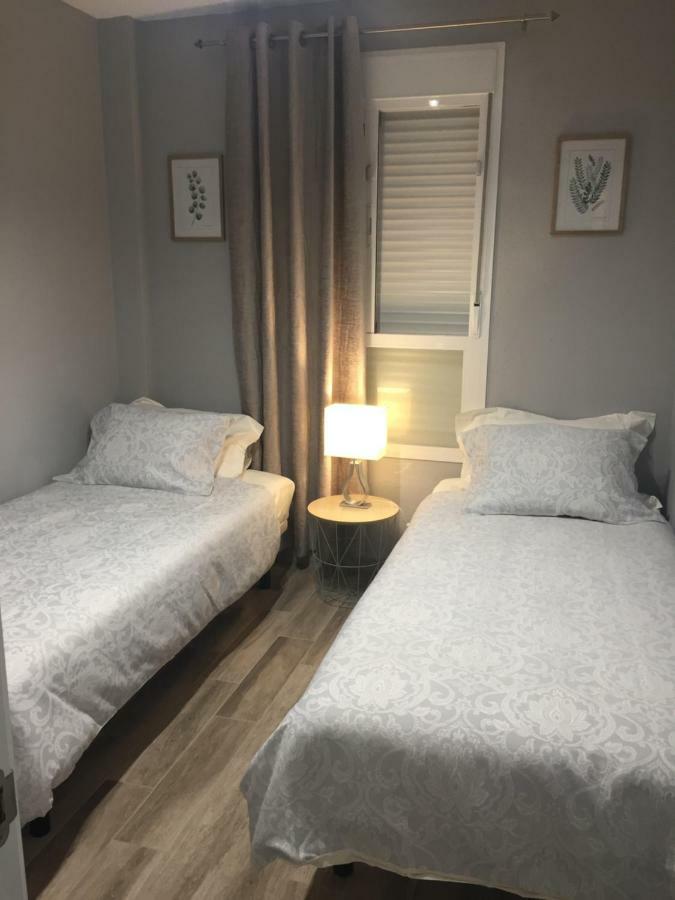 Luxury Beachfront Apartment In Benalmadena Costa מראה חיצוני תמונה