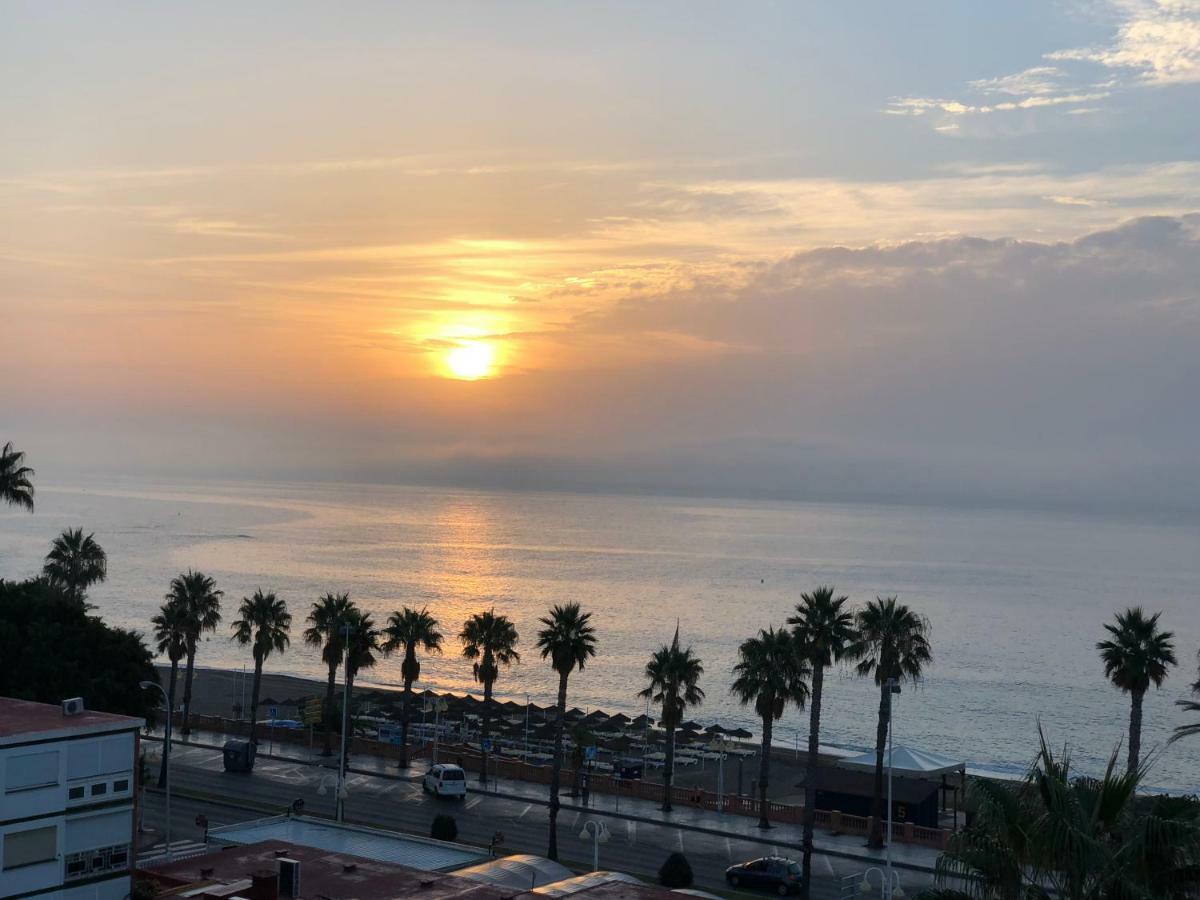 Luxury Beachfront Apartment In Benalmadena Costa מראה חיצוני תמונה